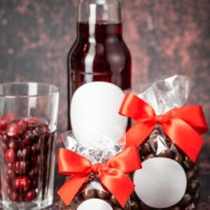 Personalised cranberries in milk chocolate, 150g
